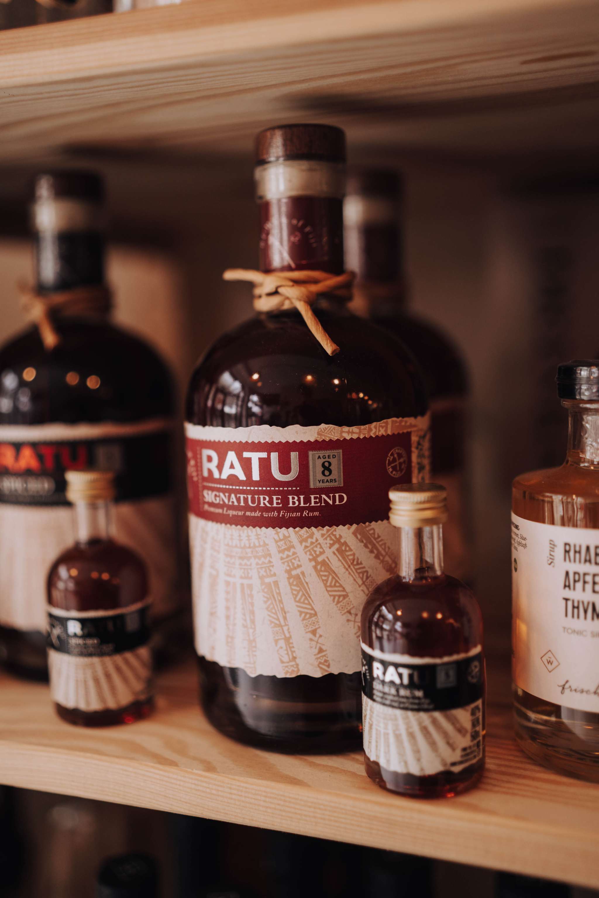 Feinkost & Getränke kaufen – Laori & Ratu Rum bei aniti Langenfeld