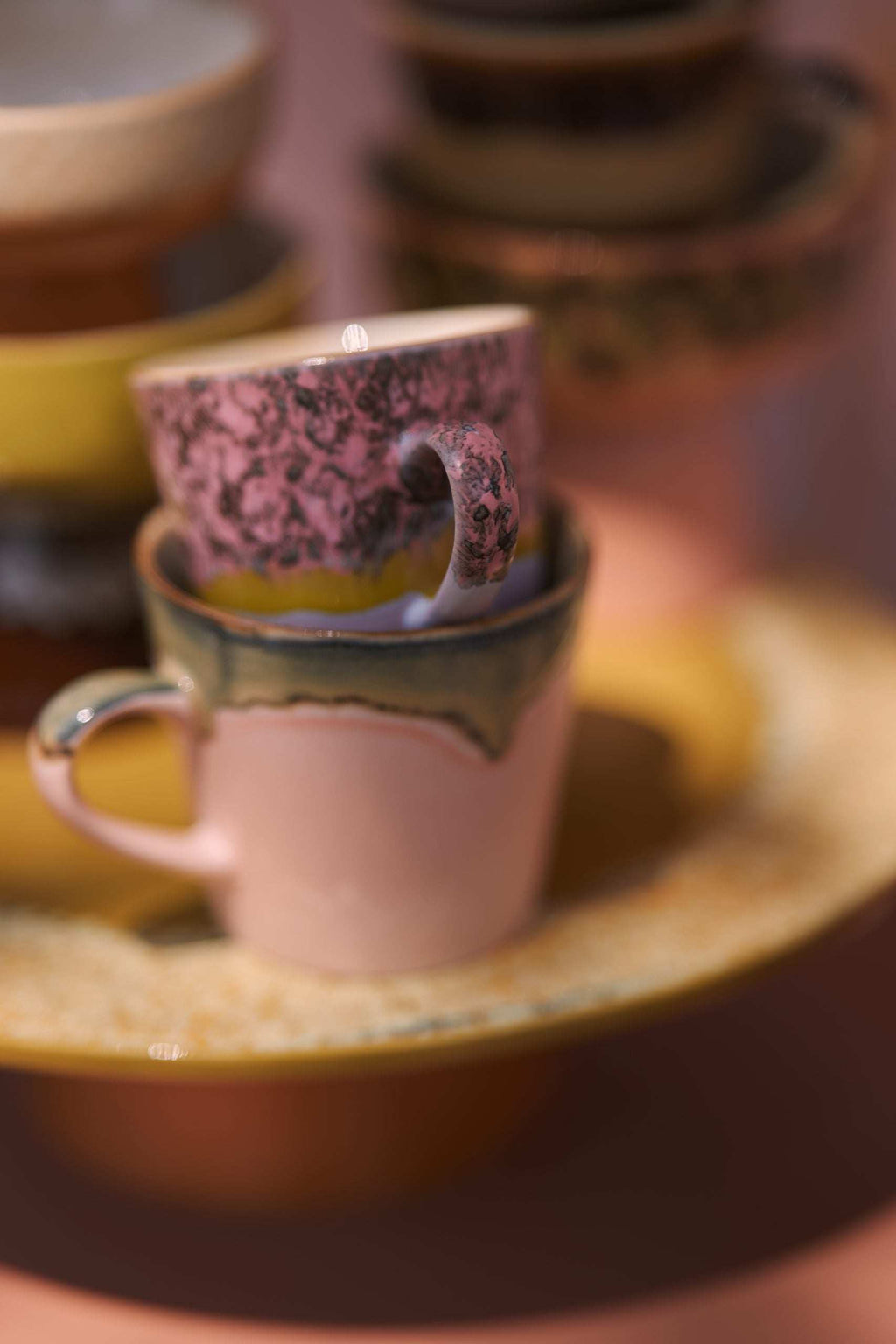 70s Ceramics: Kaffeetasse Blast Lila HKLiving
