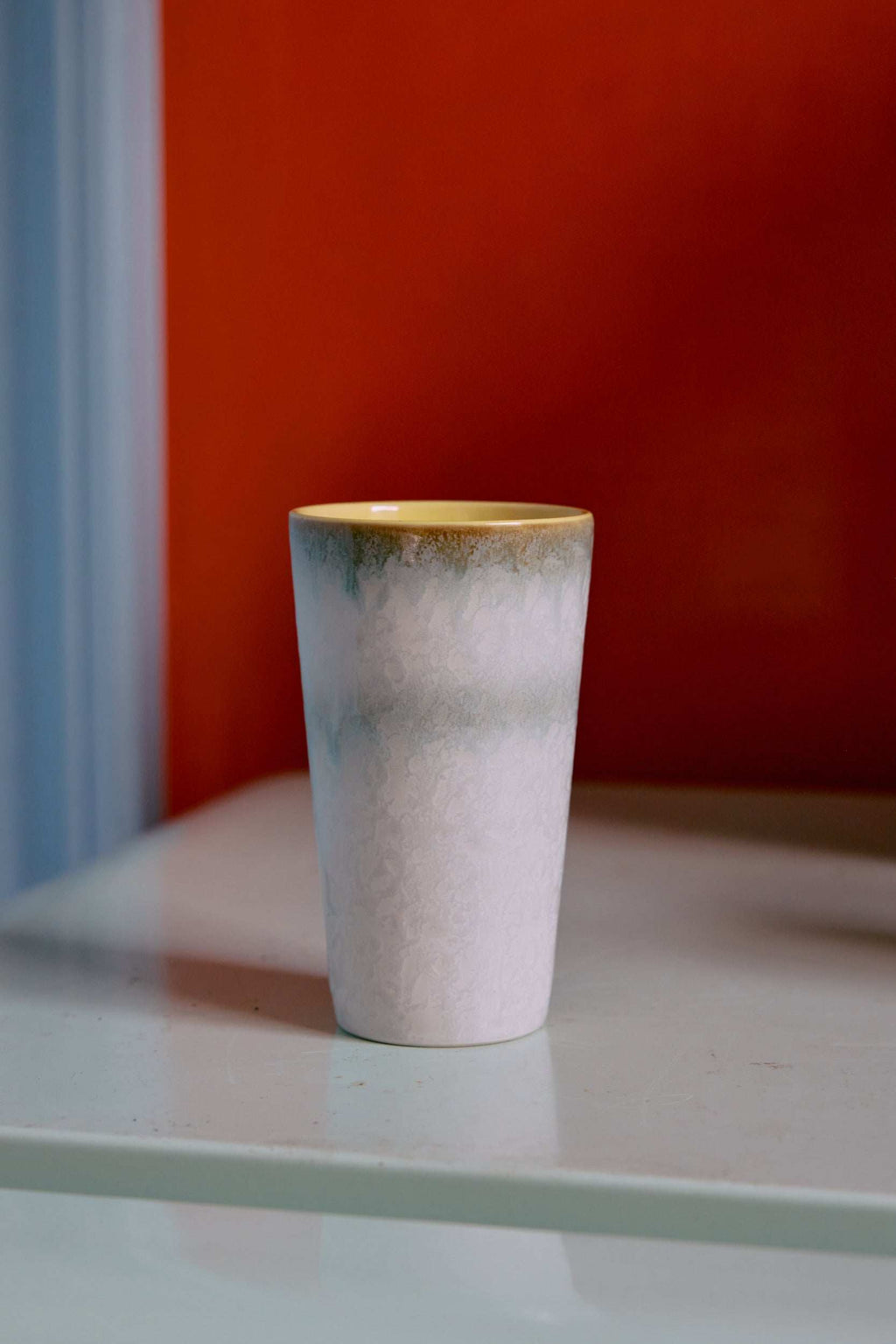 70s Ceramics: Latte Becher Petal HKLiving