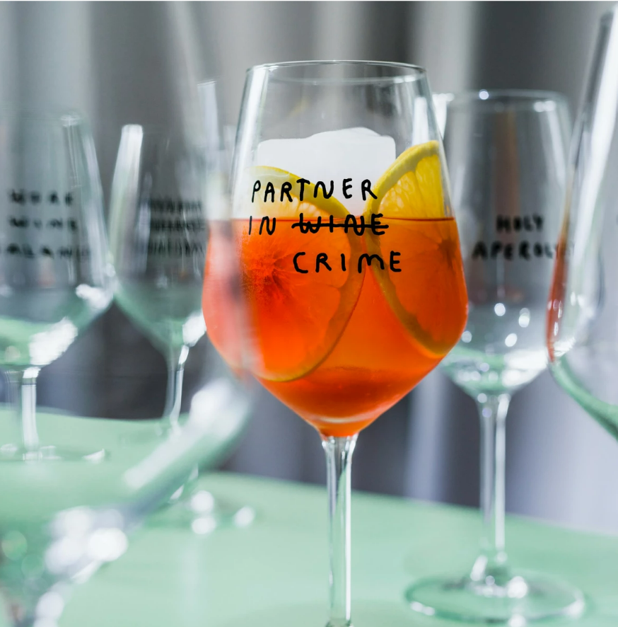 "Partner In Wine" Weinglas by Johanna Schwarzer × selekkt