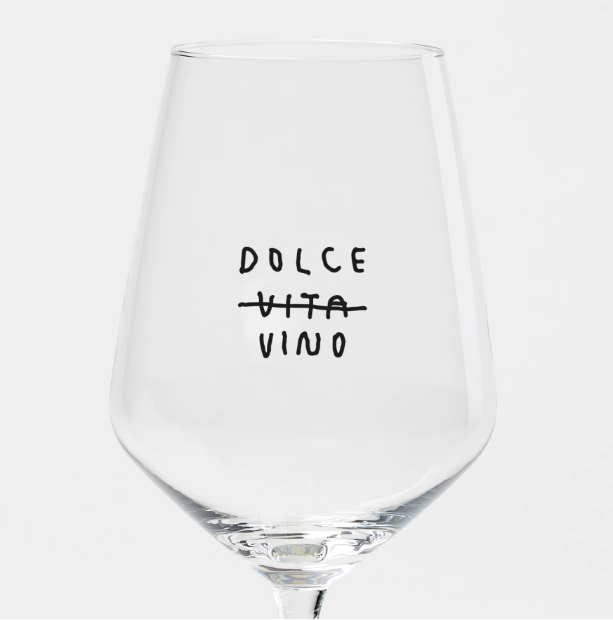 Weinglas „Dolce Vino“ mit schwarzem Siebdruck von Johanna Schwarzer × selekkt, 53 cl Wein glas mit Geschenkverpackung