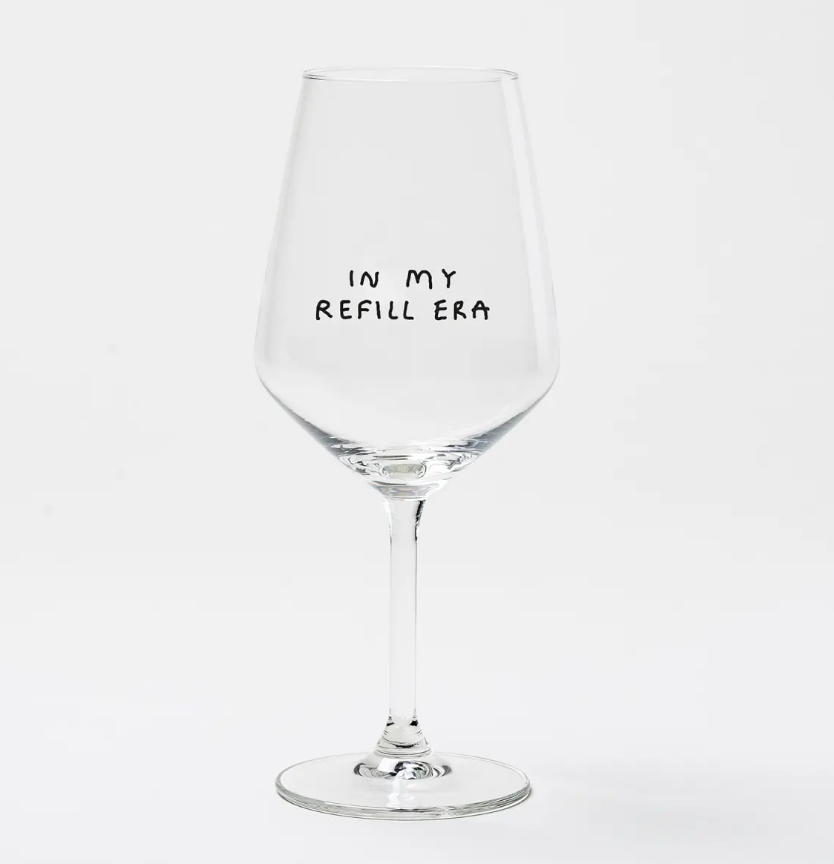 Weinglas Johanna Schwarzer "In My Refill Era" mit schwarzem Siebdruck und 53 cl Fassungsvermögen