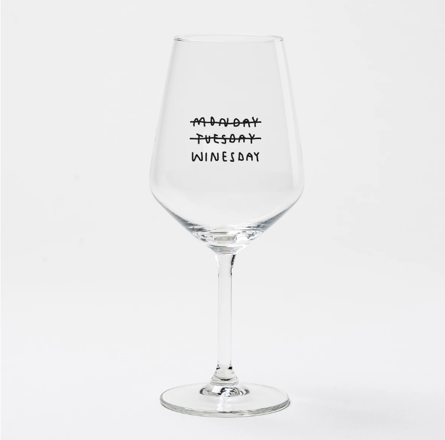 "Monday Tuesday Winesday" Weinglas by Johanna Schwarzer × selekkt