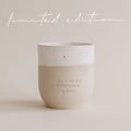Limitierter Becher All I want for Christmas is you aus handgefertigtem Steingut mit Weihnachtsmotiv