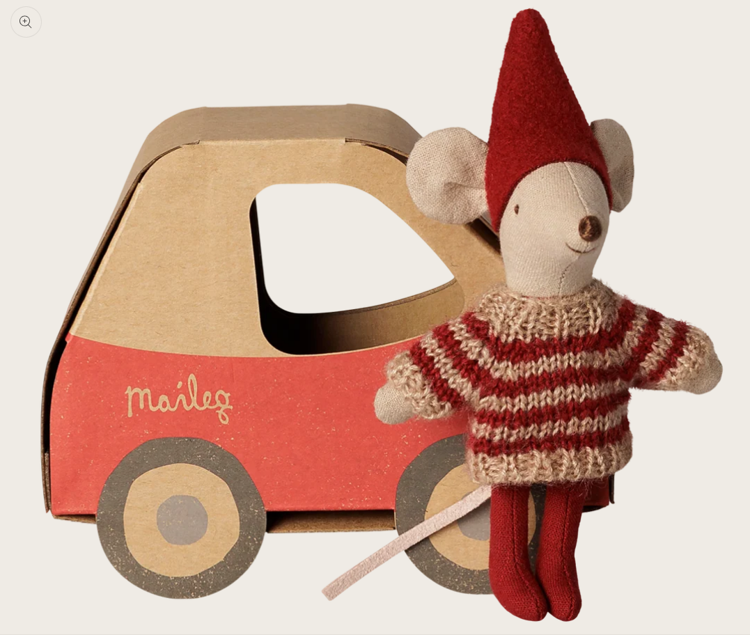 Maileg Weihnachtsmaus Kleine Schwester im Autokarton